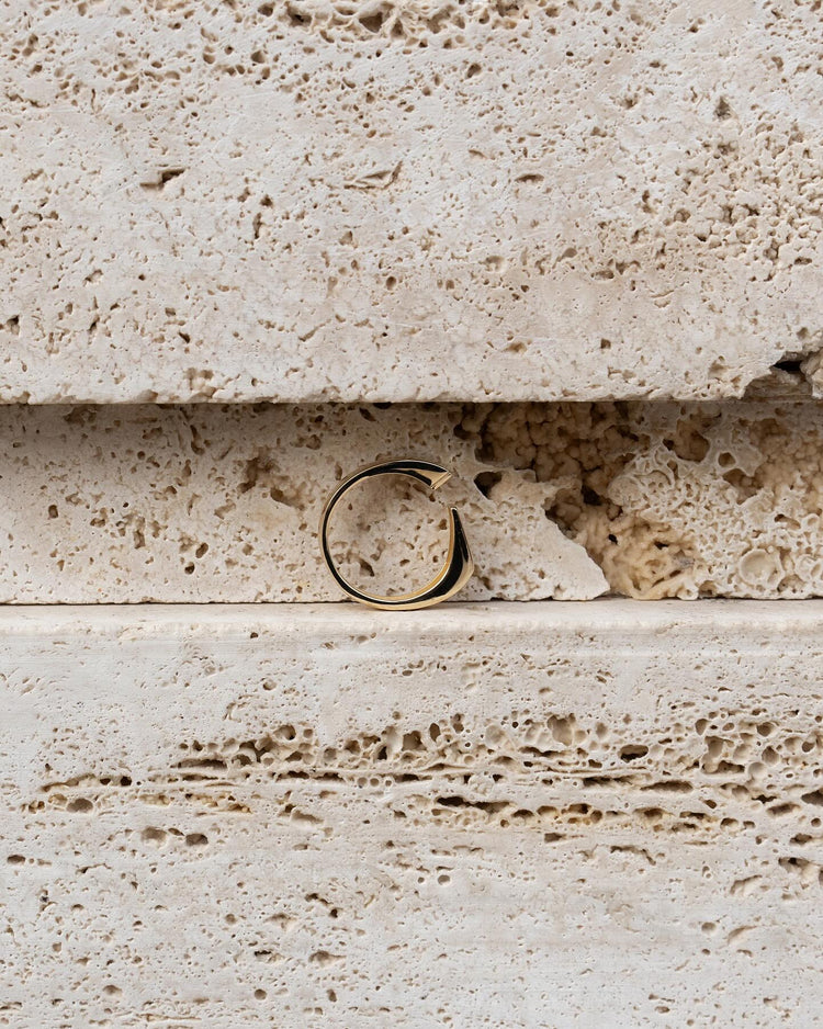 Minimalistički prsten